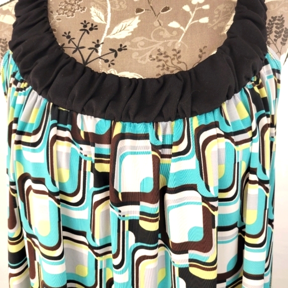 BLOOMING ROSE DRESS - Picture 3 of 6